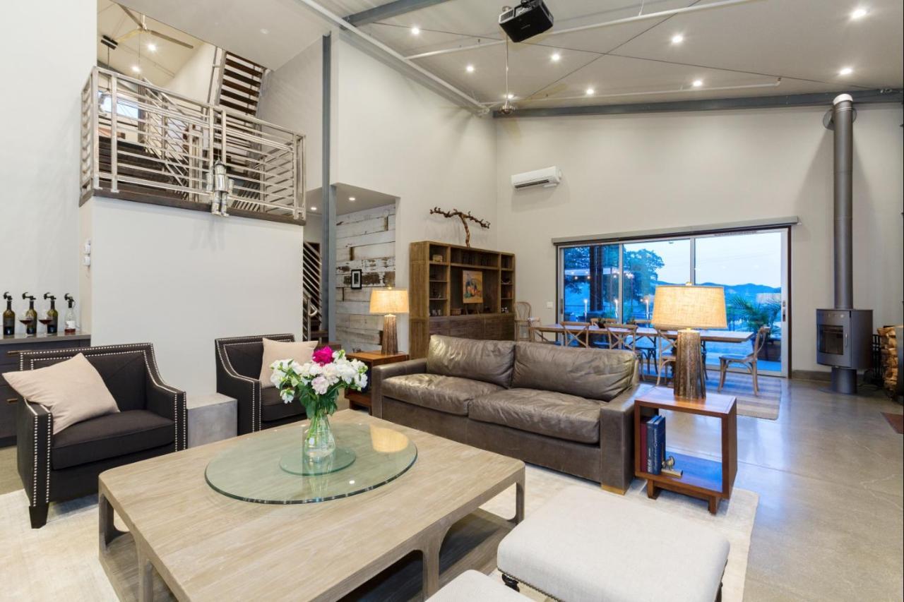 Bed and Breakfast Bed And Barrel At Stonehouse Cellars Clearlake Oaks Exterior foto