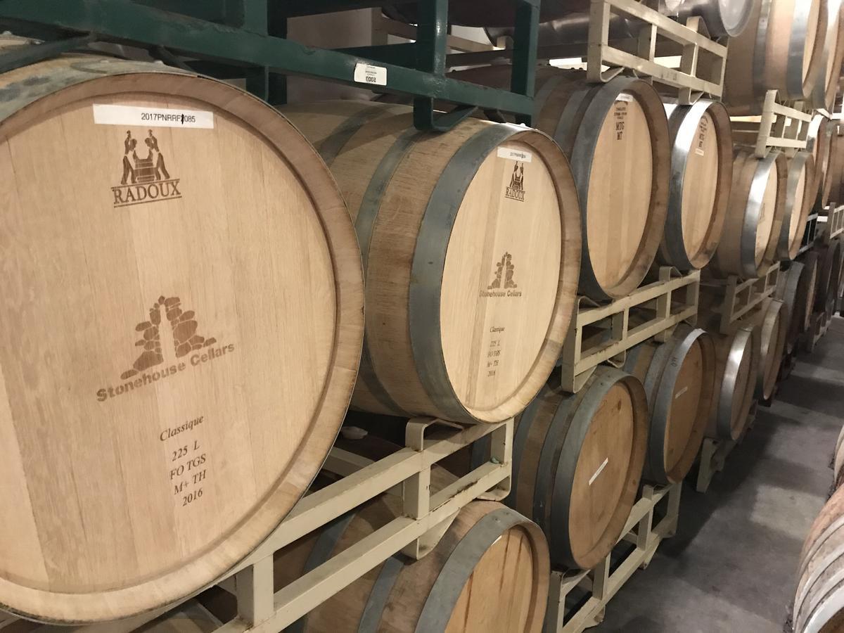 Bed and Breakfast Bed And Barrel At Stonehouse Cellars Clearlake Oaks Exterior foto